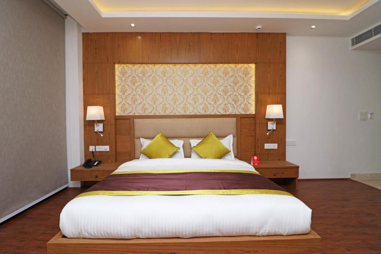 Capital O Hotel Star Inn Near Chhatarpur Metro Station New Delhi Ngoại thất bức ảnh
